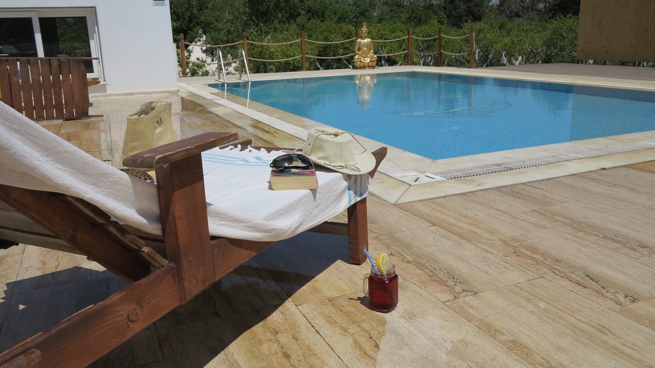 Azure Wellness Retreat (Adults Only) Hotel Turgutreis Bagian luar foto